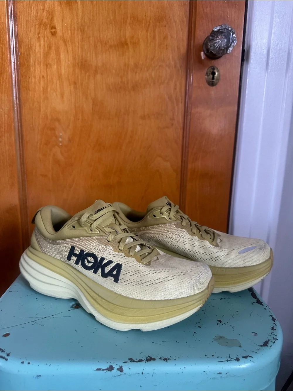 HOKA Women's Yellow Athletic Running Shoe - Cushioned Trainer Size 7.5